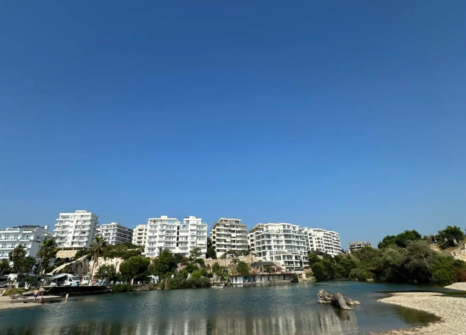 New Apartment Riverside Sarandë