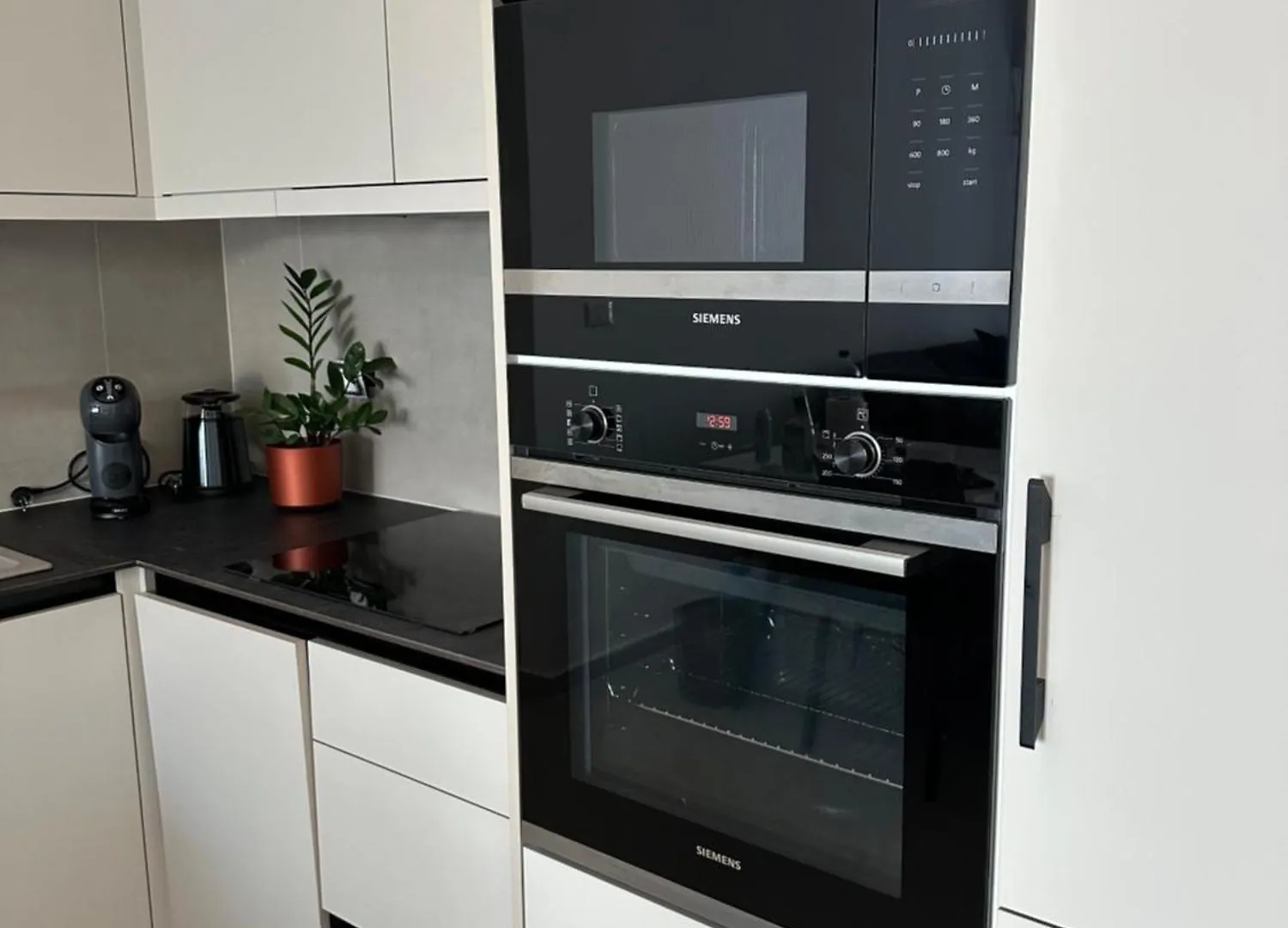 New Apartment Riverside Sarandë 0*,
